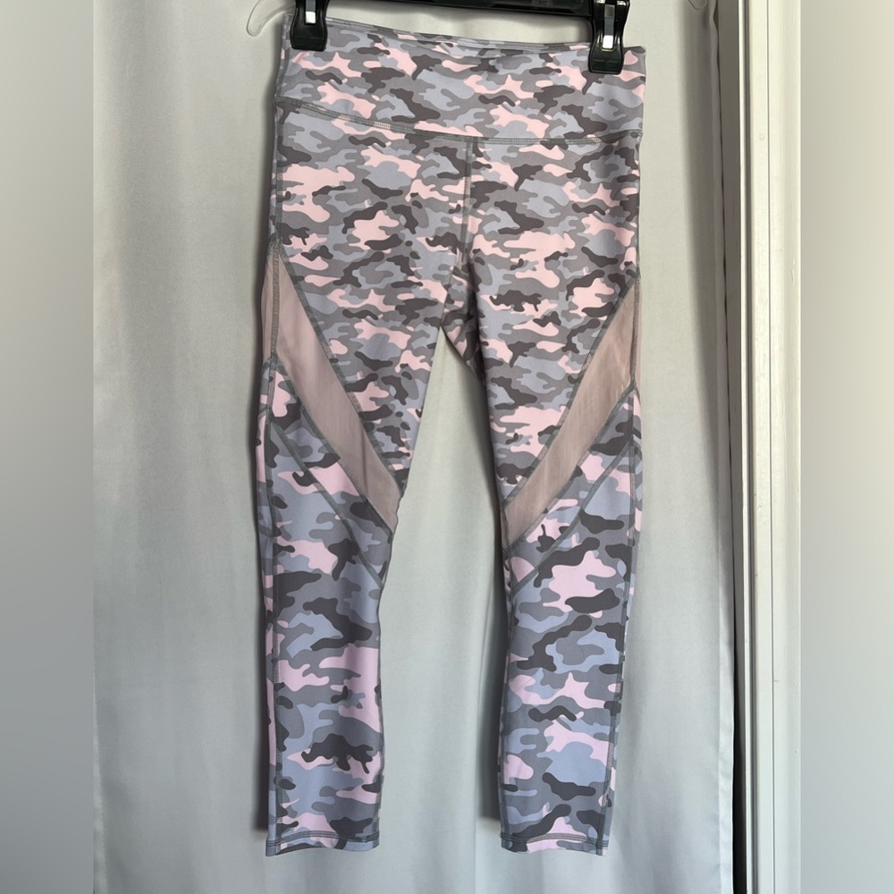 Fabletics high waisted 7/8 legging